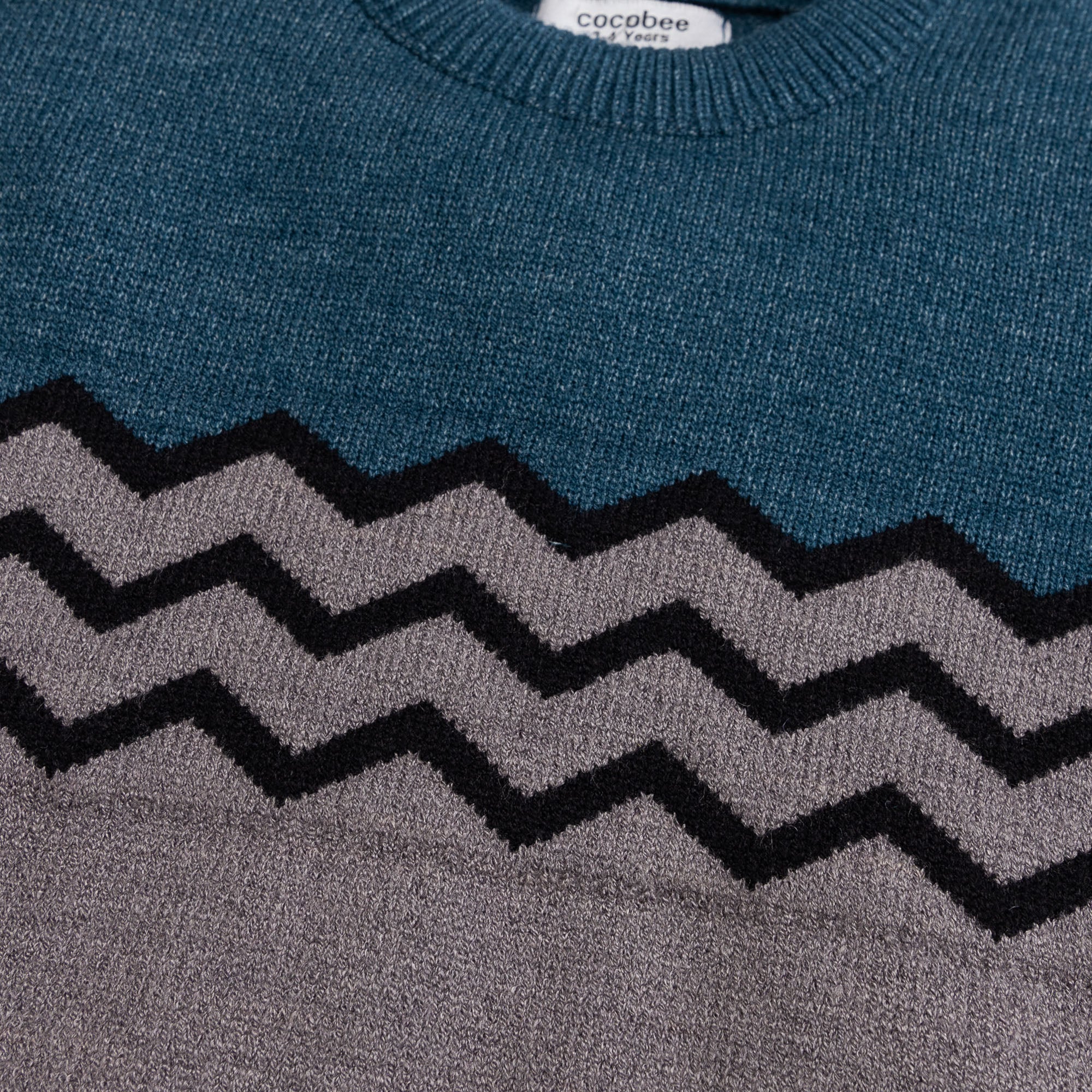 Color-Block Knitted Sweater - Image 2