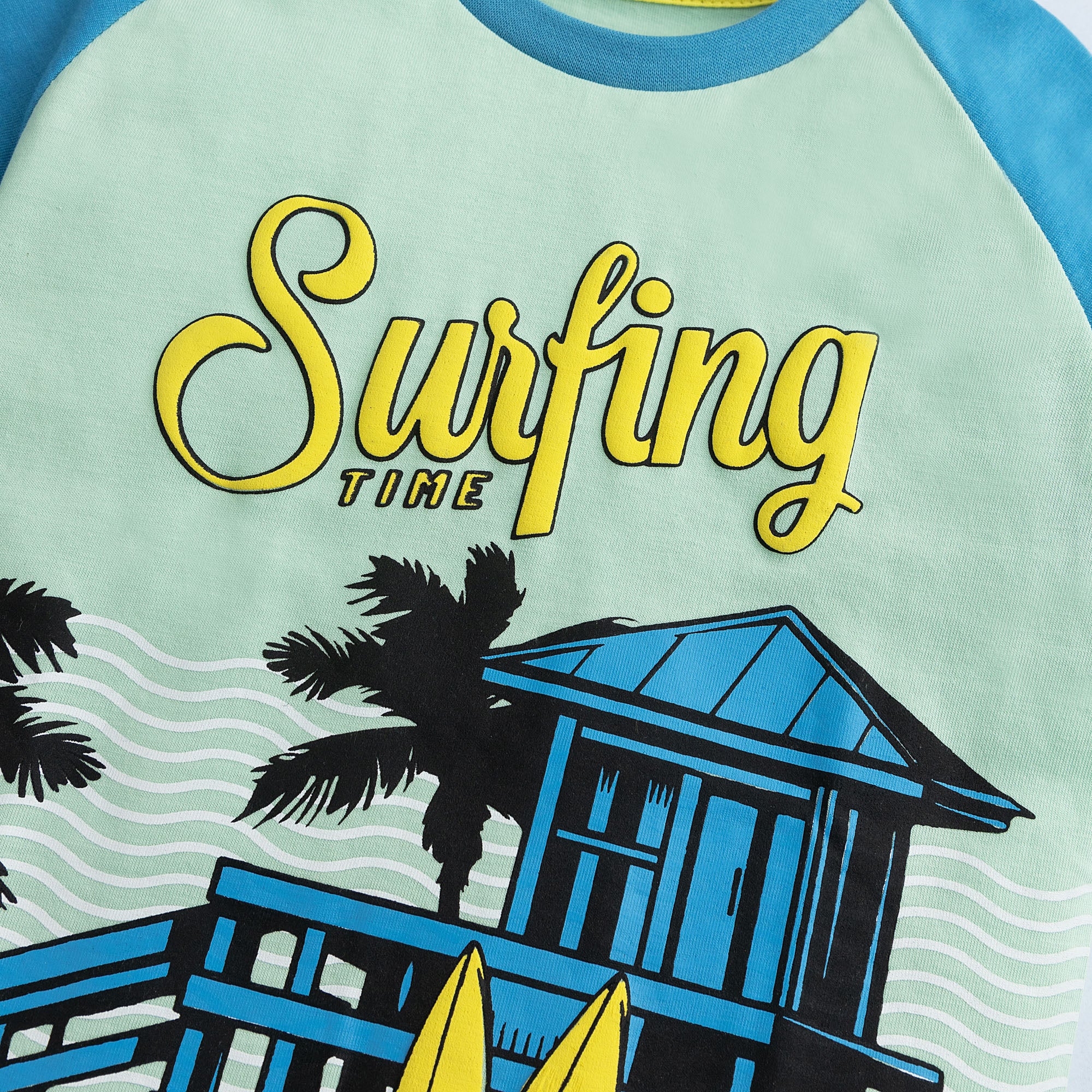 Surfing Vibes Printed T-shirt - Image 2