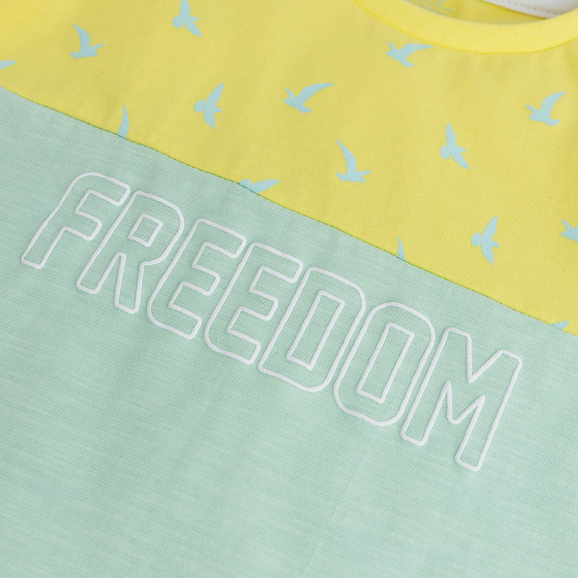 Free Flow Printed T-shirt - Image 2