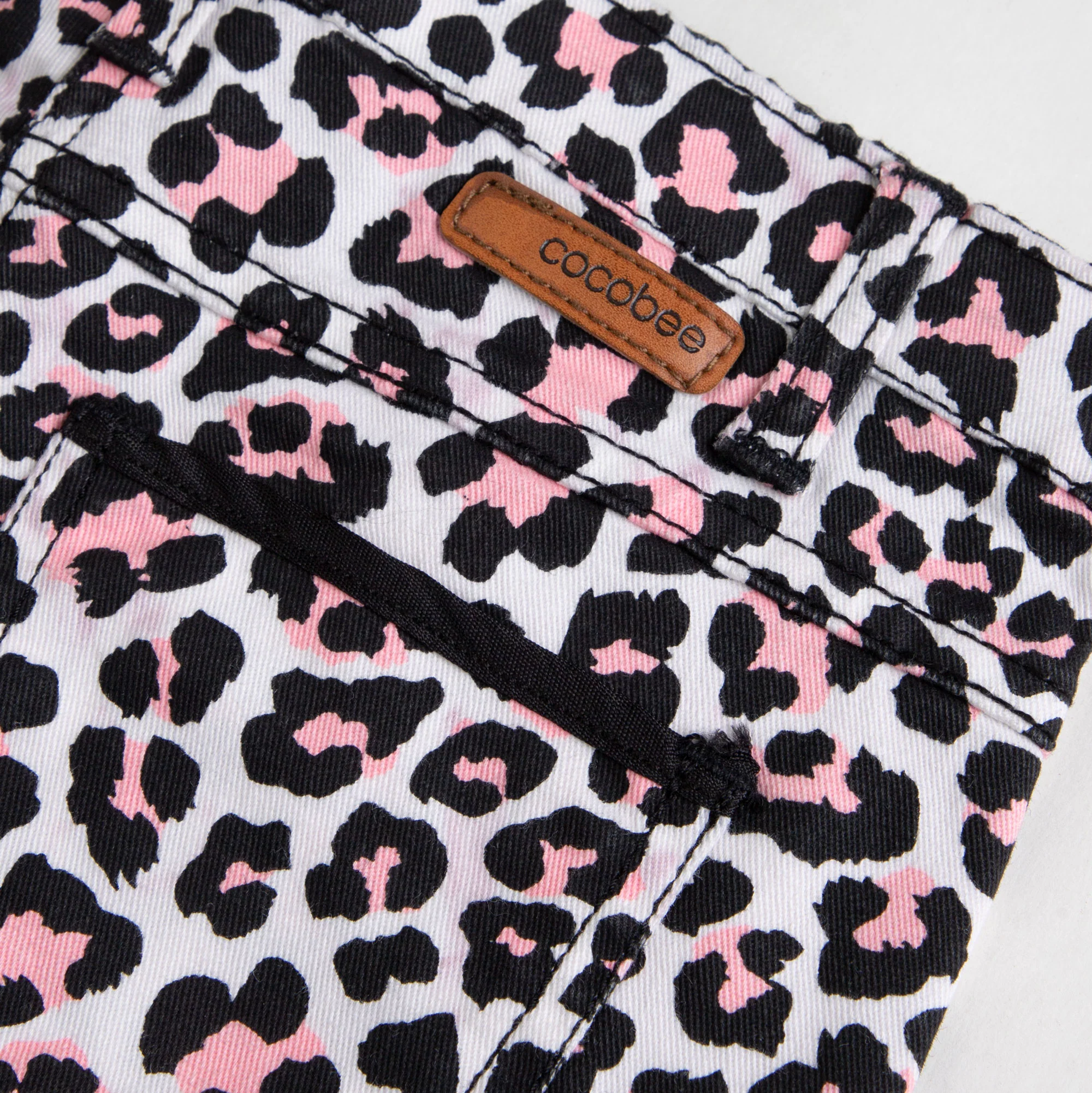 Leopard printed short - Image 2