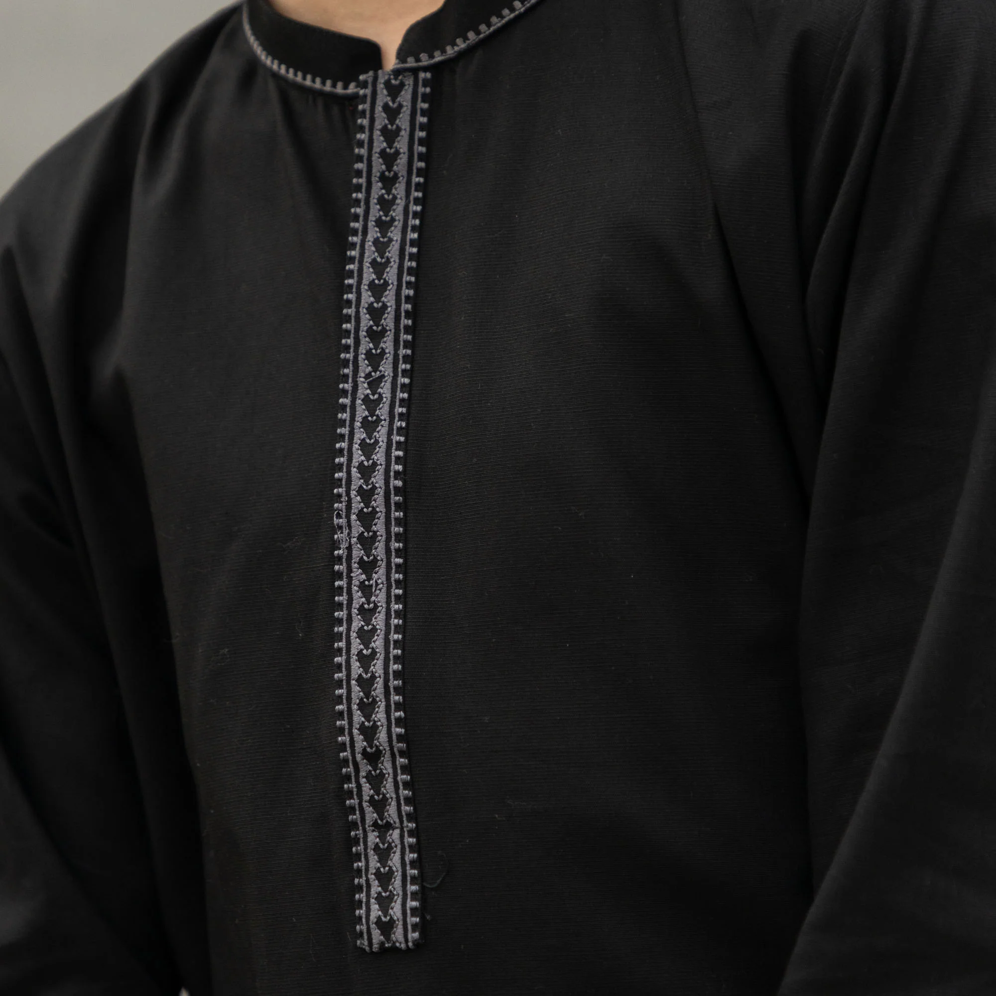 Sable Black Embroidered Suit - Image 2