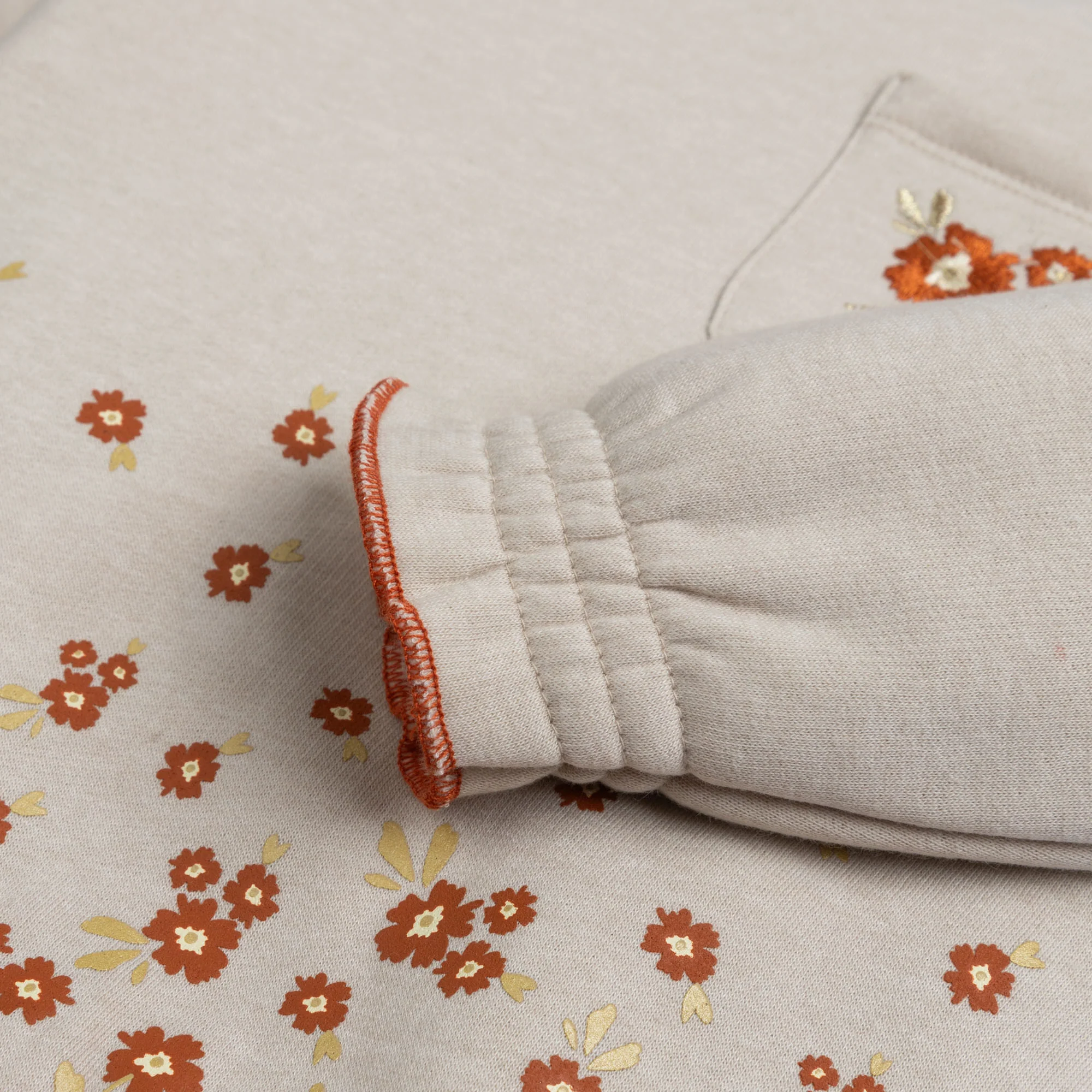 Beige Floral Sweatshirt - Image 4