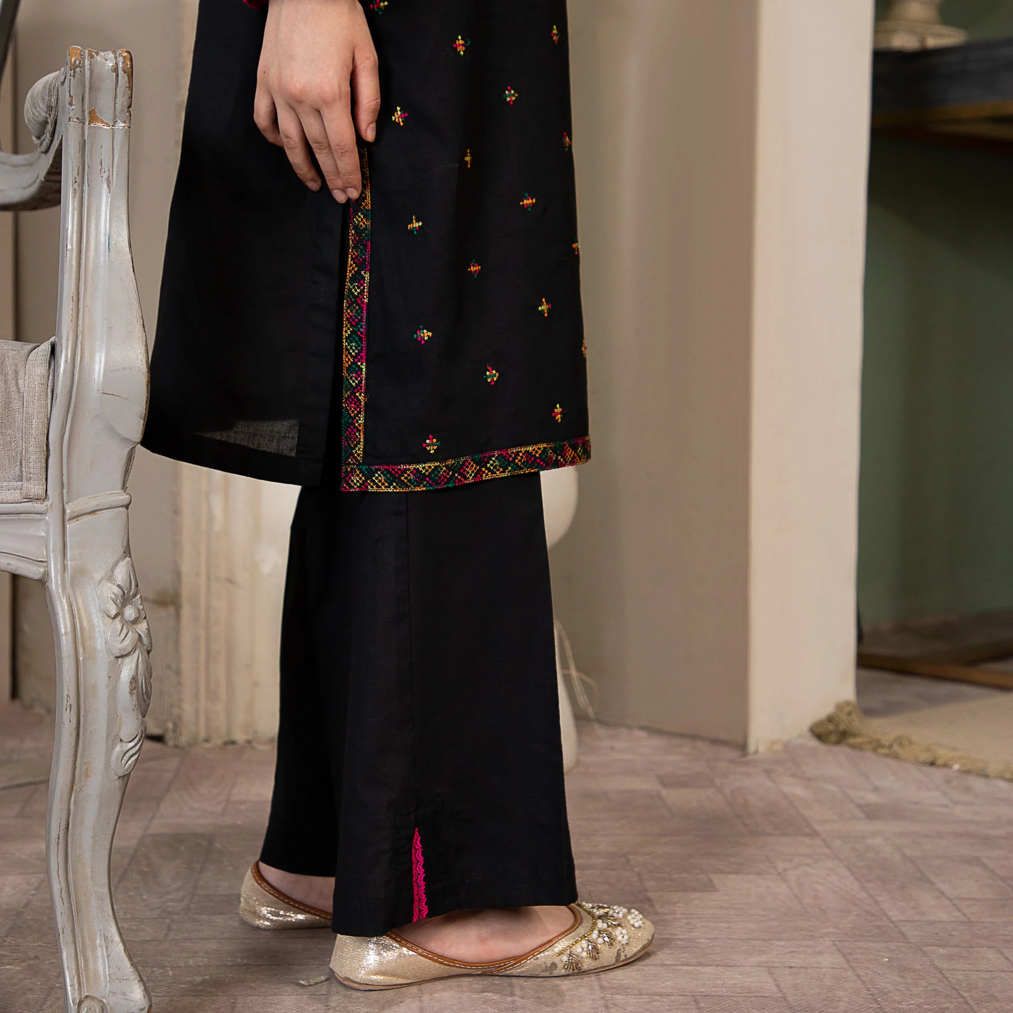 Perky Black embroidered Suit - Image 3