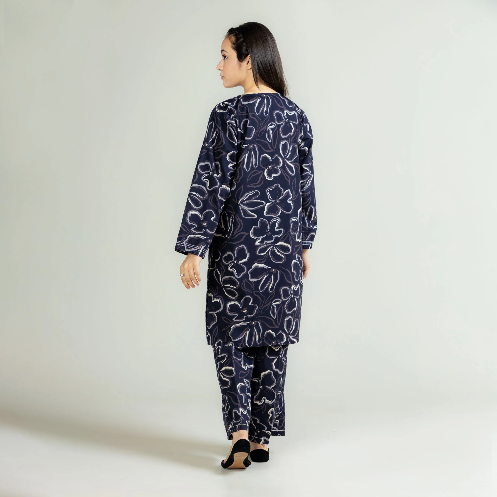 Sable Black Printed Two Piece - Image 4