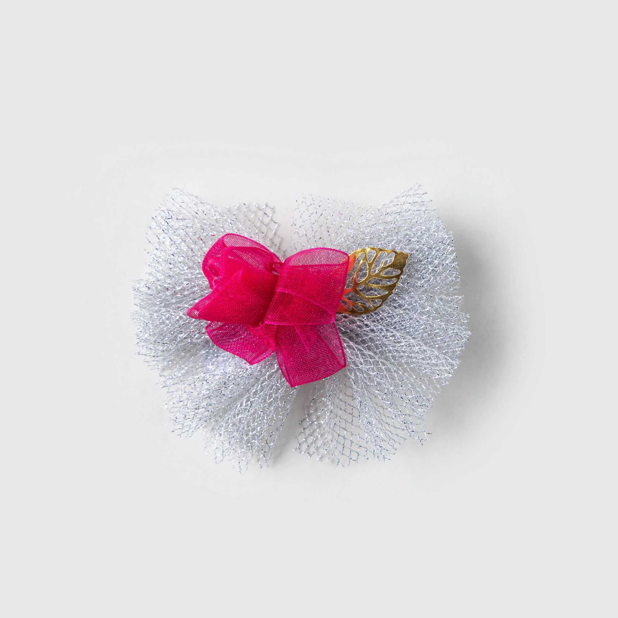 Gold petal hairclip
